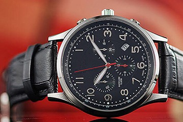 宝玑手表玫瑰金表带维修